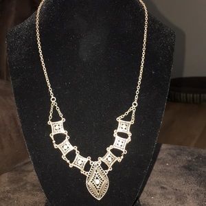 💎3/$10 Copper necklace with rhinestone detail